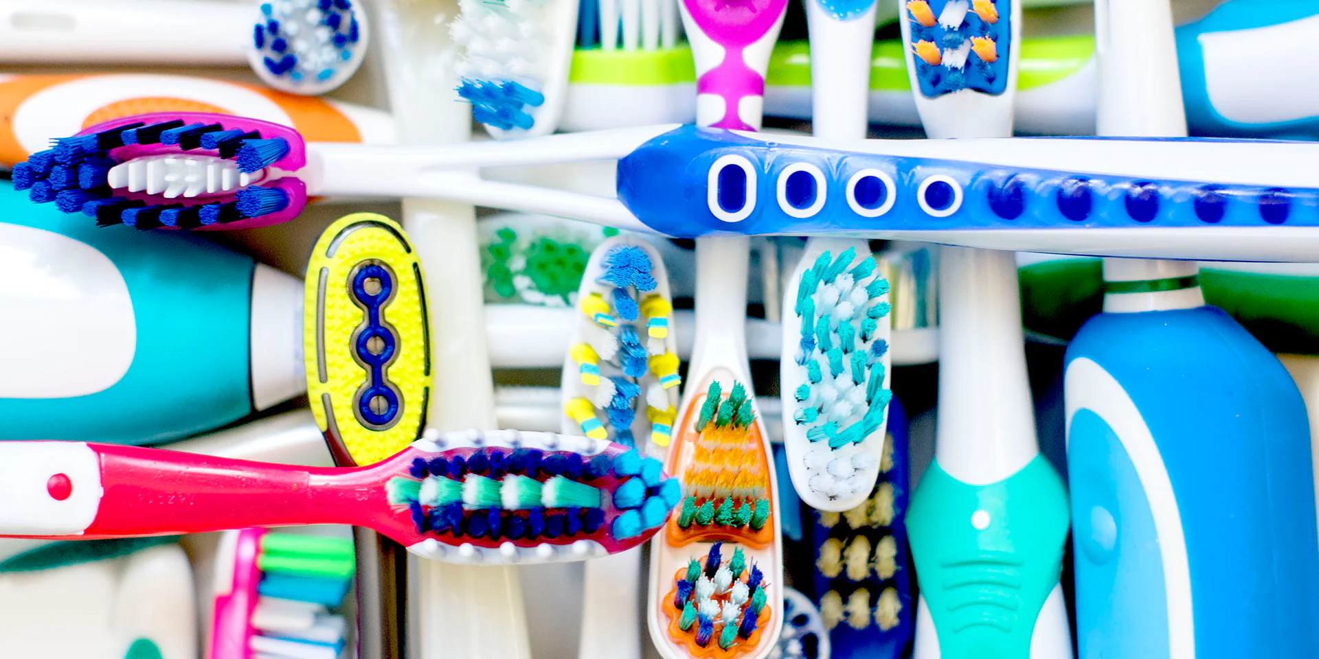 electric toothbrush vs manual toothbrush