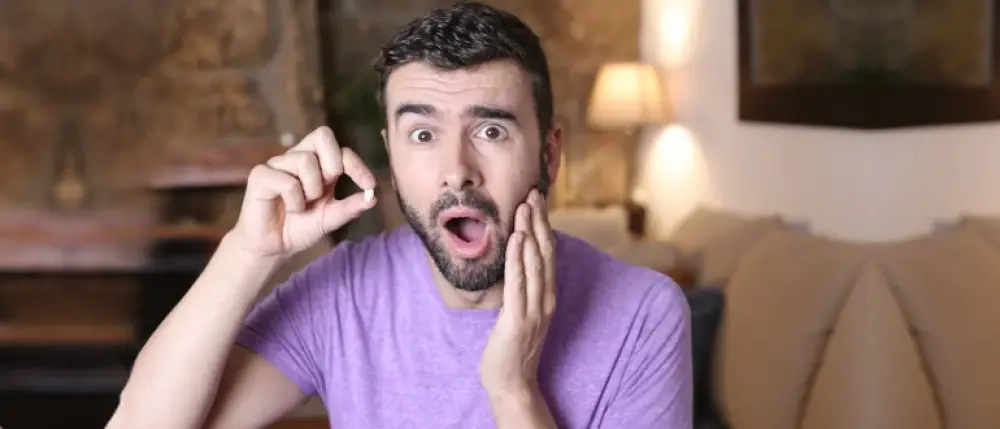 loose-tooth-adults علت و درمان لقی دندان در بزرگسالان و درمان آن